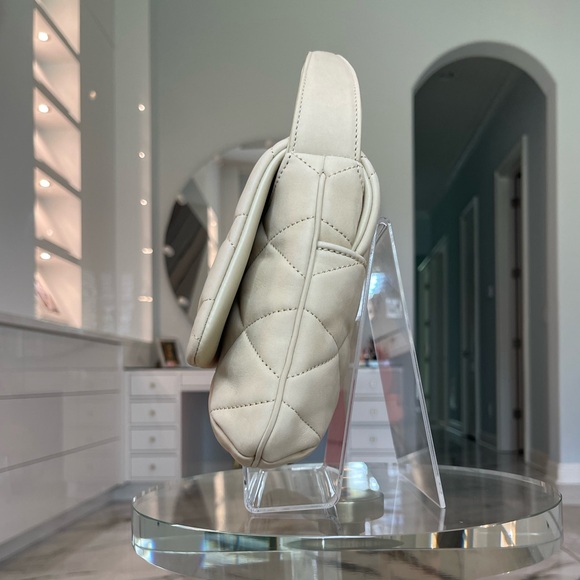 🌟SOLD🌟 NWT Yves Saint Laurent Le 57 Suede Leather Quilted Shoulder Bag - Picture 3 of 7